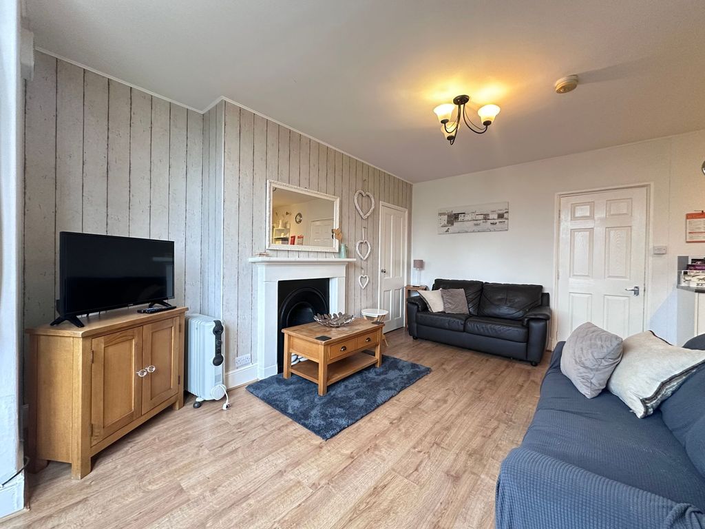 Property photo 3 of 21