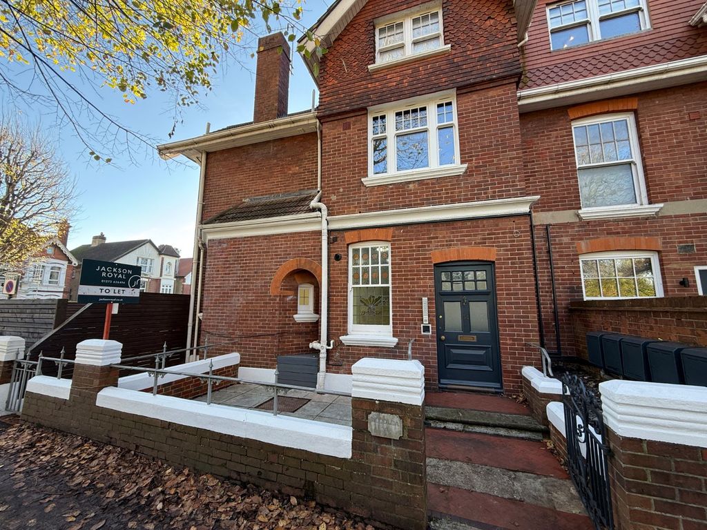 Property photo 1 of 11 Picture No. 12