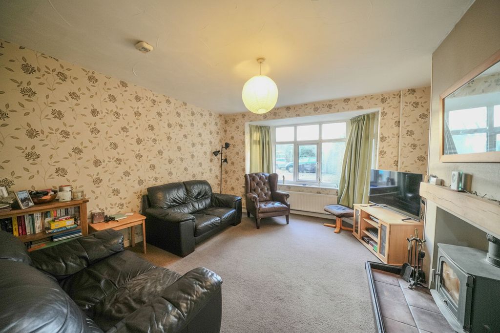 Property photo 3 of 24