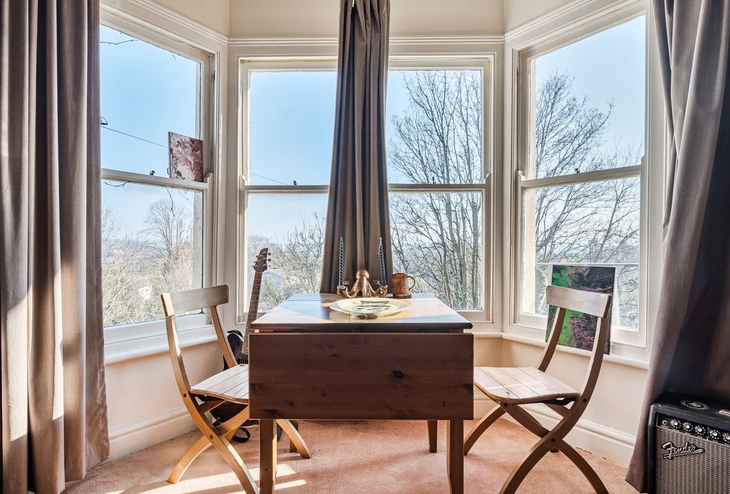 Property photo 1 of 14 1419617-12-69A84A...
