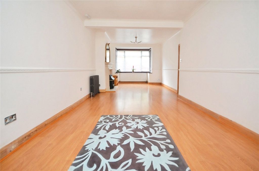 Property photo 3 of 16 Picture No. 04