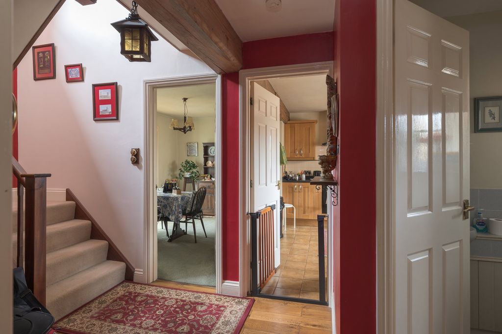Property photo 2 of 18
