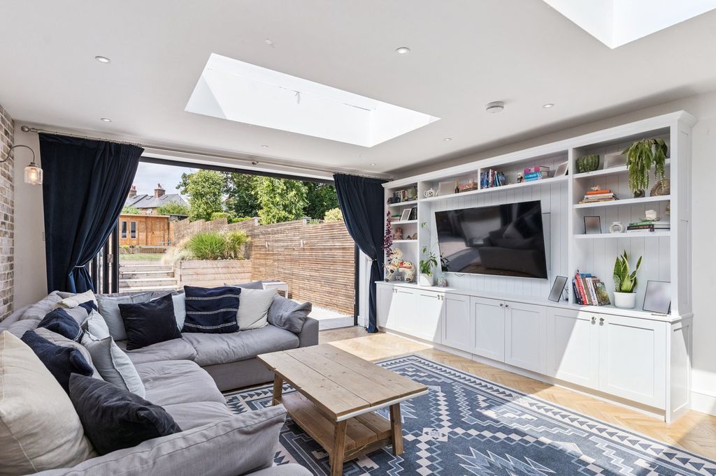 Additional image 9 of 4 bed terraced house for saleBedford Road, Hitchin SG5