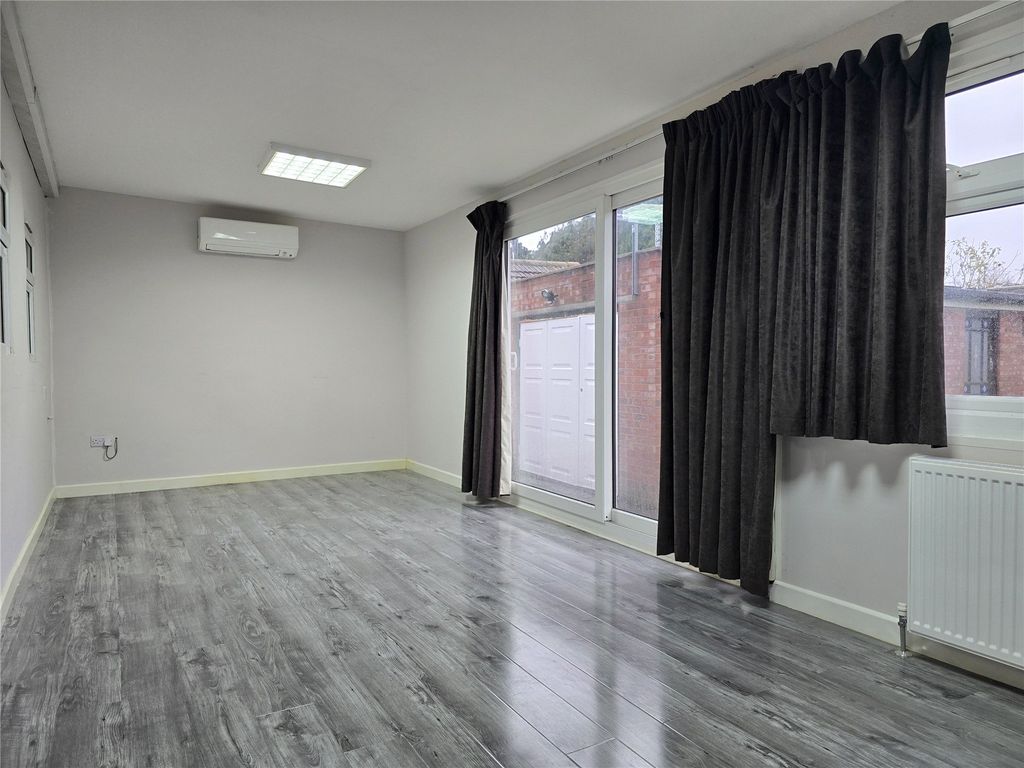 Property photo 3 of 13 Picture No. 46