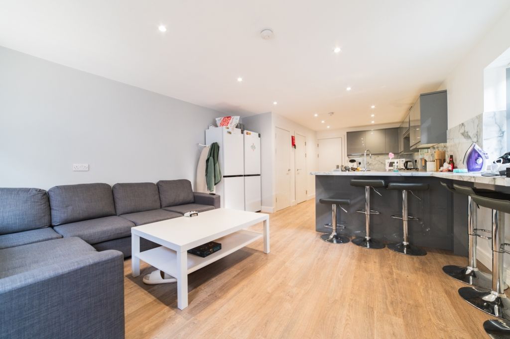 Property photo 1 of 5 Call 02920 668585 To Secure Your Viewing _1