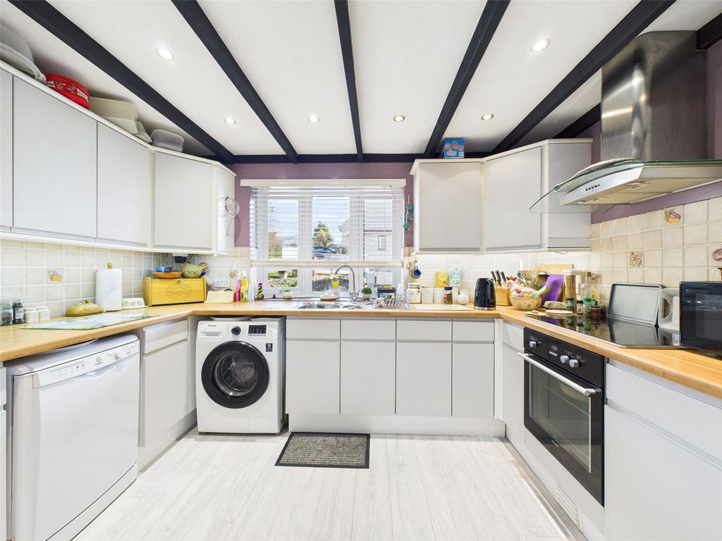 Property photo 3 of 17 Picture No. 10