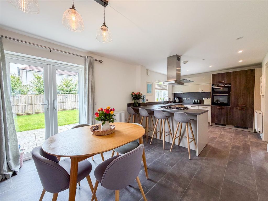 Additional image 5 of 4 bed detached house for saleKnox Wynd, Strathaven ML10