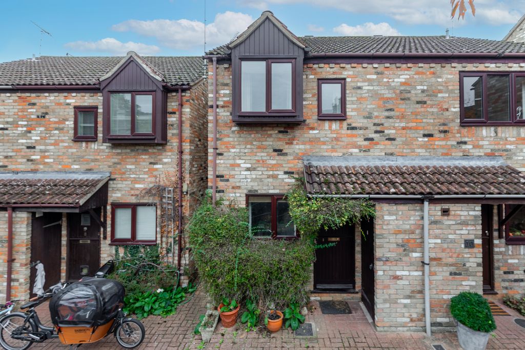 Property photo 1 of 13 2