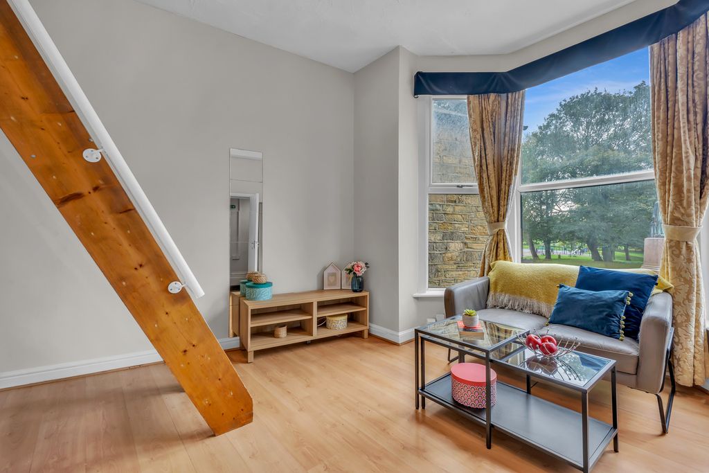 Property photo 2 of 8 Property Photo