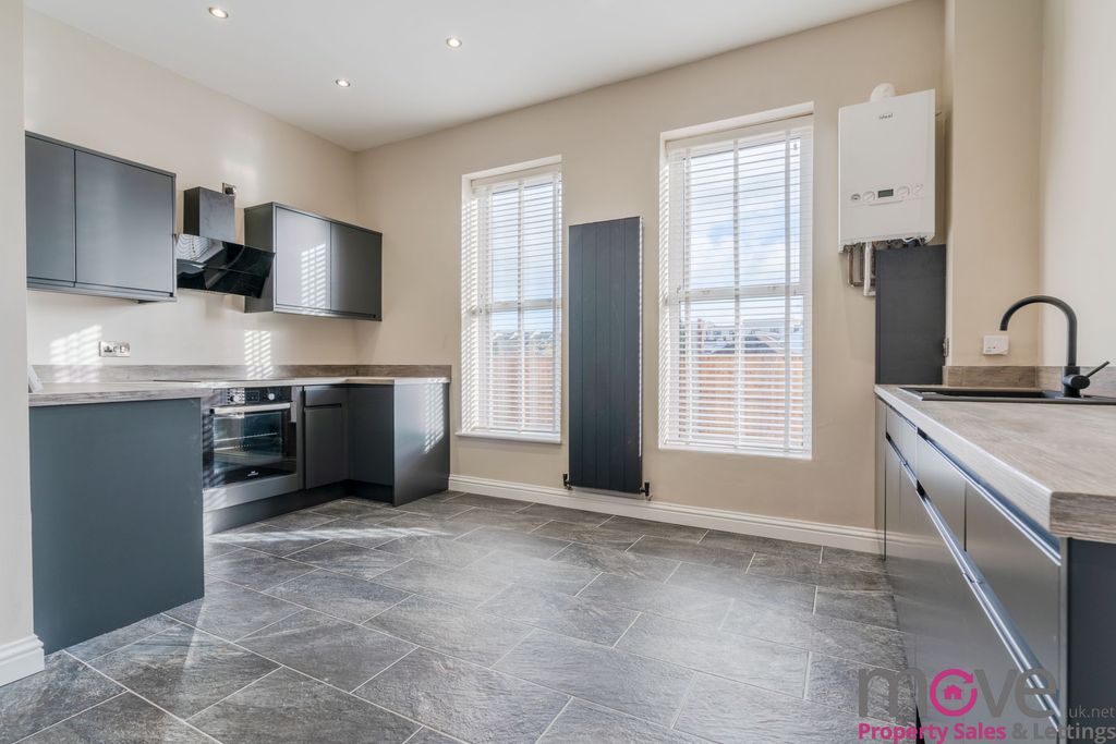 Property photo 3 of 12 Photo 3