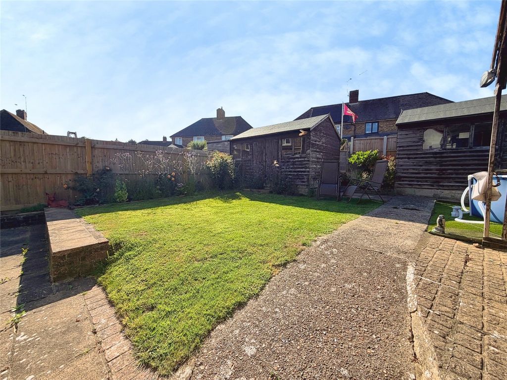 Property photo 2 of 18 Picture No. 27