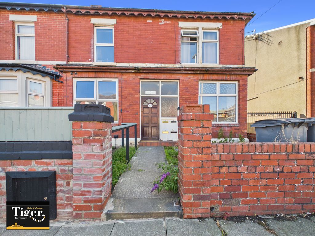 Property photo 1 of 11 Cam03440G0-Pr0669-Still013