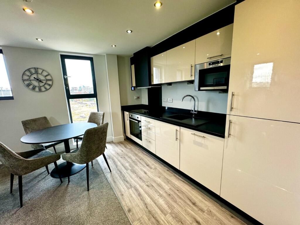 Property photo 2 of 6 Gallery