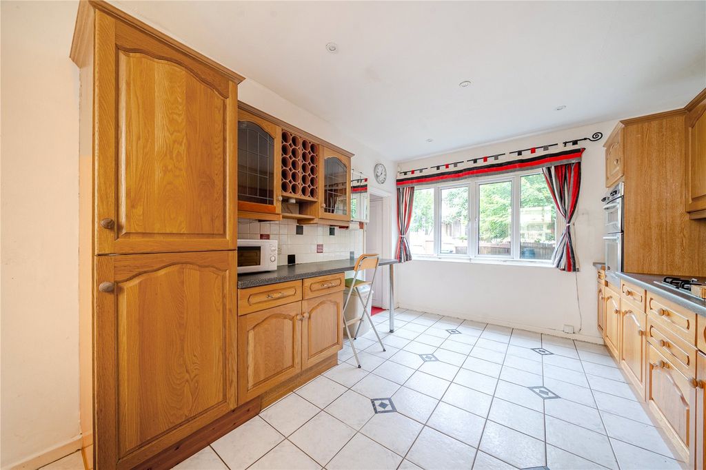 Property photo 3 of 25 Picture No. 15