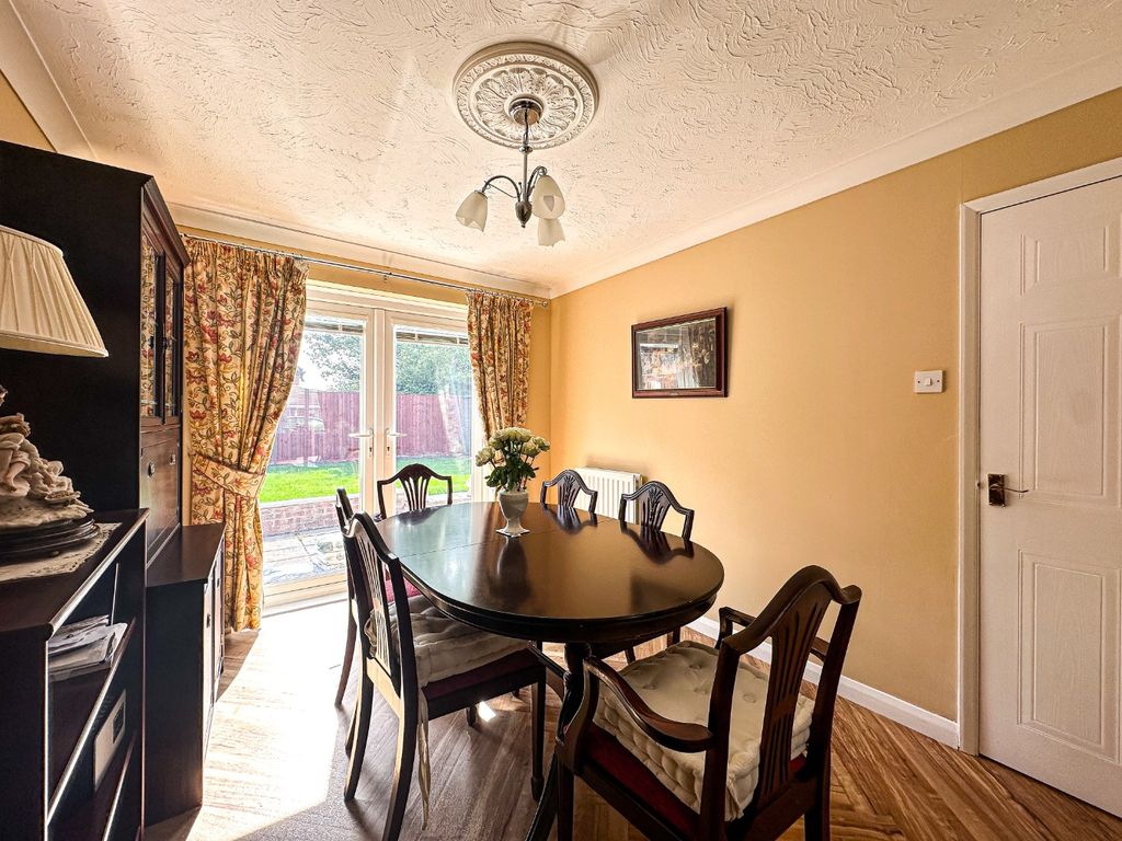 Property photo 3 of 26 4495807