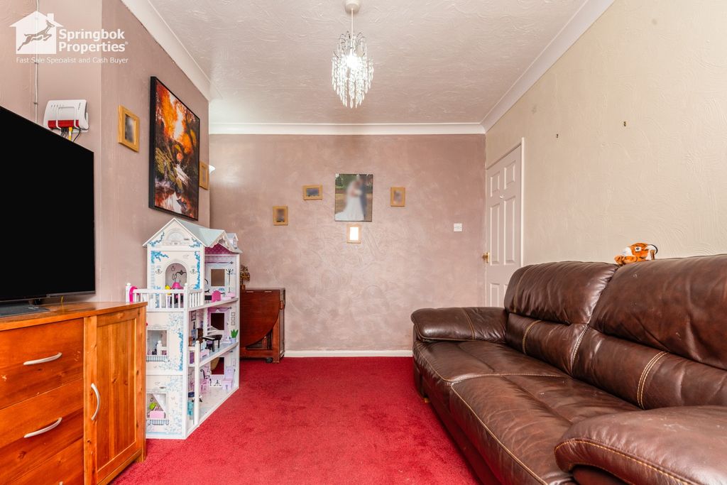 Property photo 3 of 17 Image 2