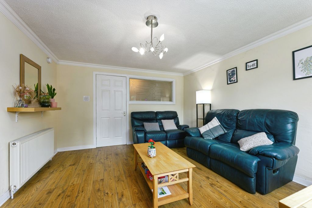 Property photo 3 of 15 Living Room