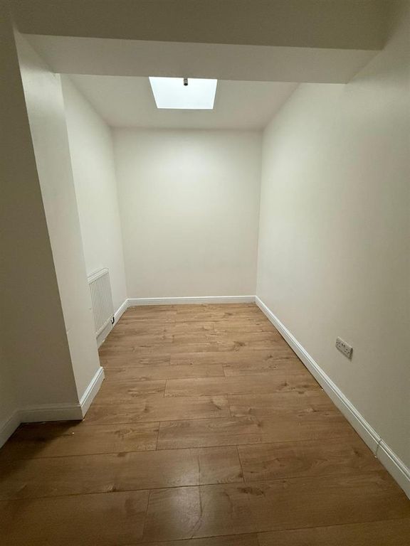 Property photo 3 of 17 4.Jpg
