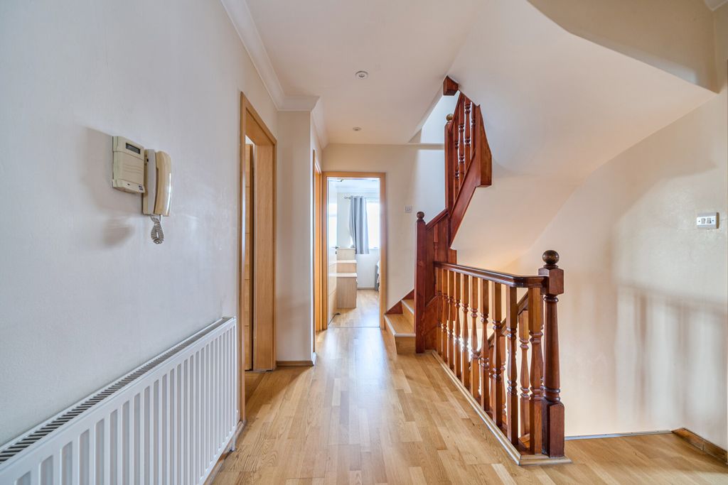 Additional image 11 of 6 bed detached house for saleChiltern Road, Pinner, Middlesex HA5