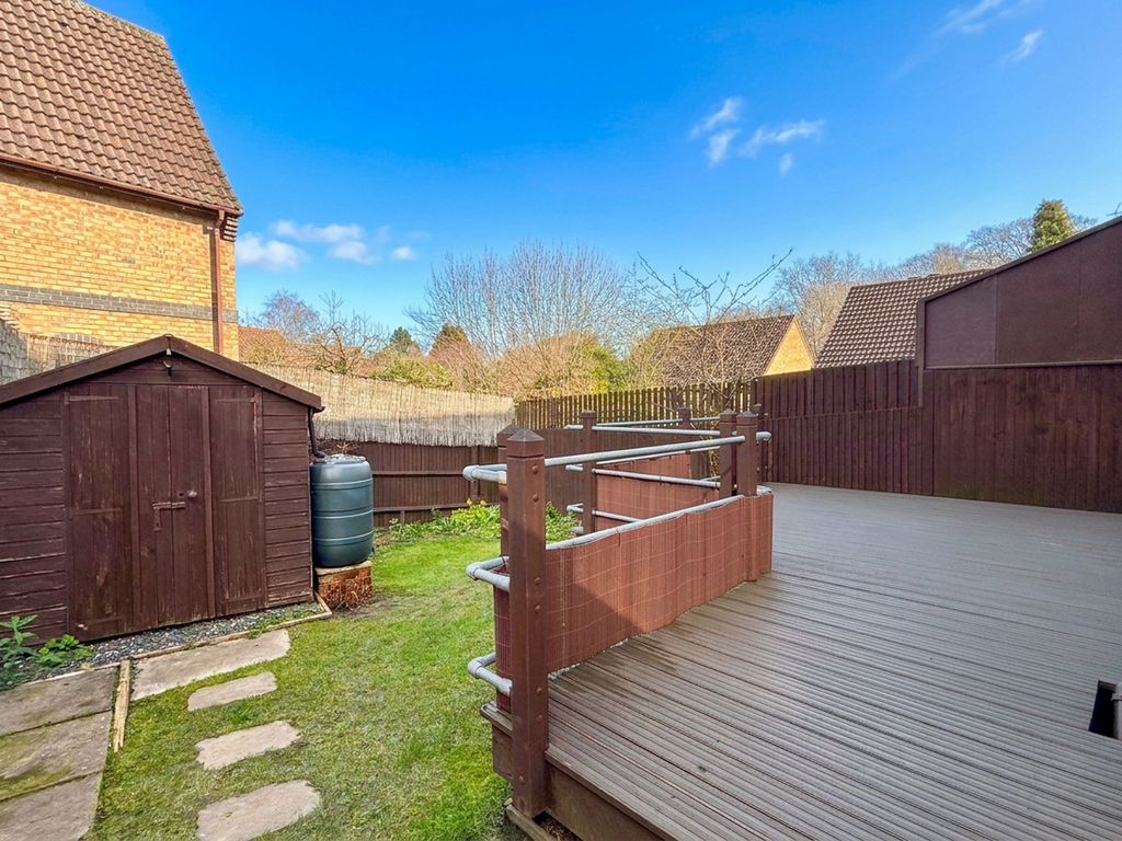 Property photo 2 of 11