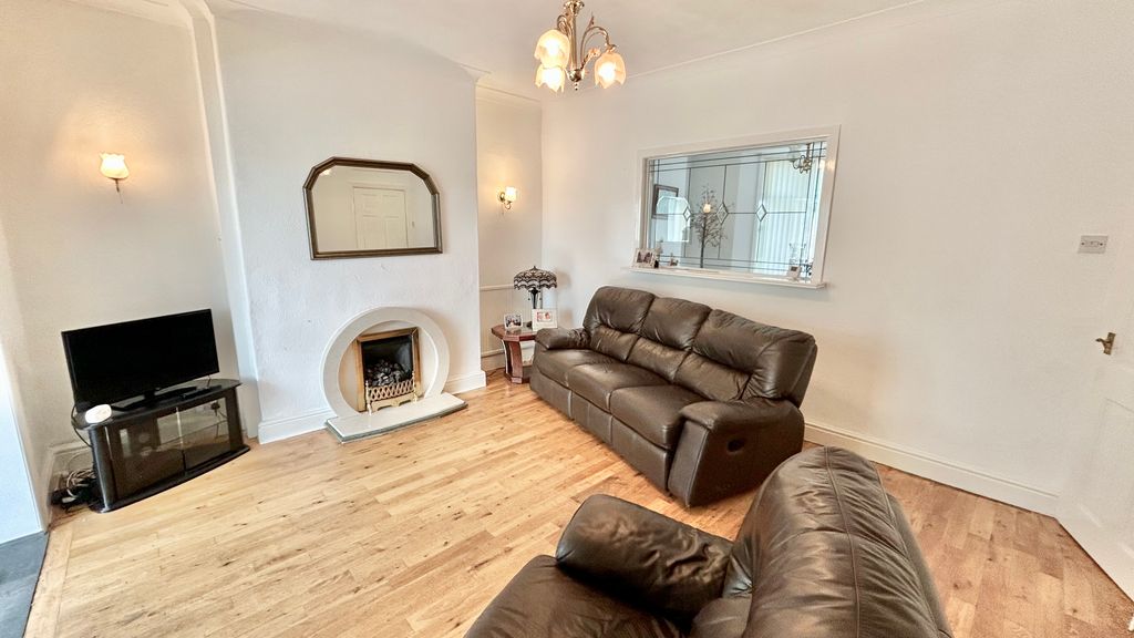 Property photo 2 of 29 2