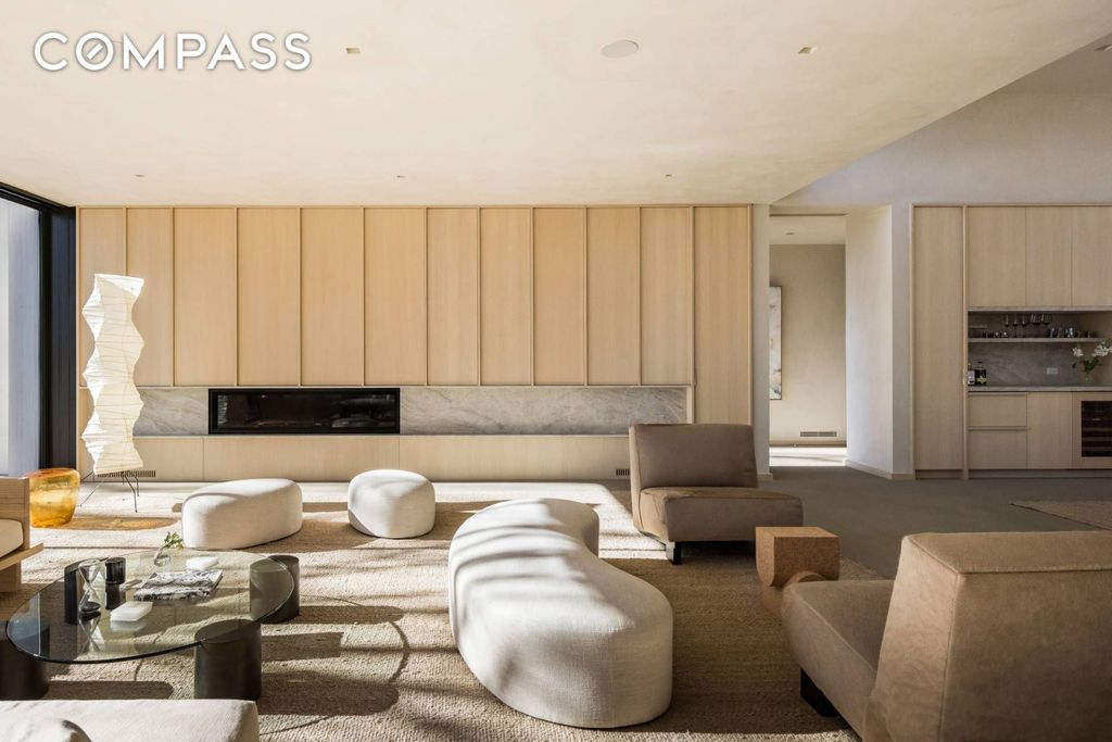 Property photo 2 of 40