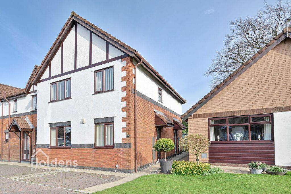 Property photo 1 of 18