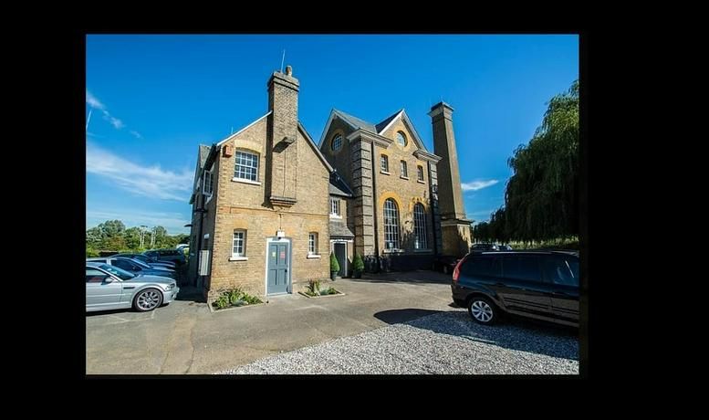 Property photo 1 of 7