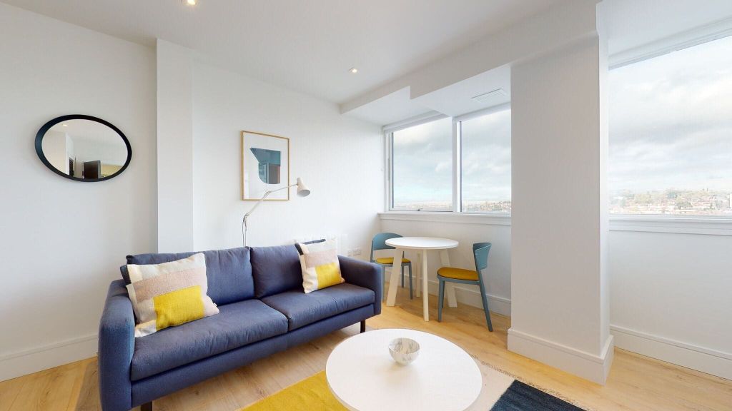 Property photo 1 of 13 Living Room