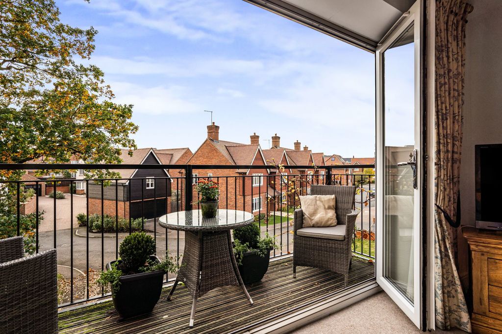 Property photo 3 of 19