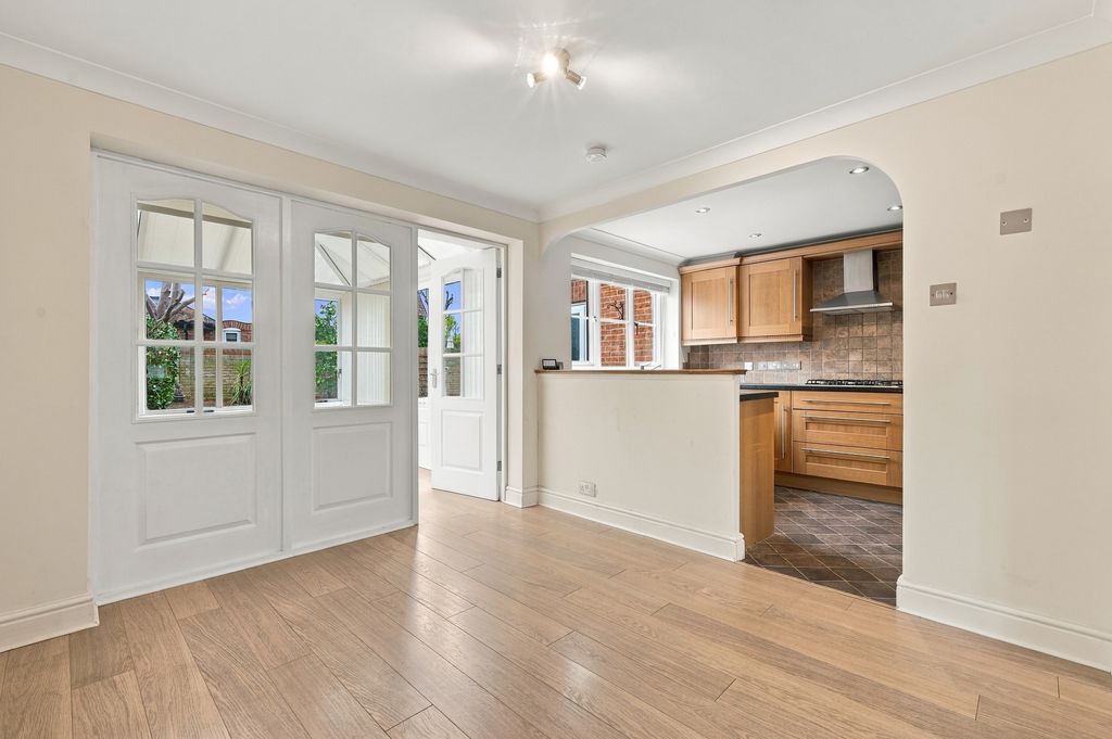 Property photo 3 of 15 13_013_Img_1734