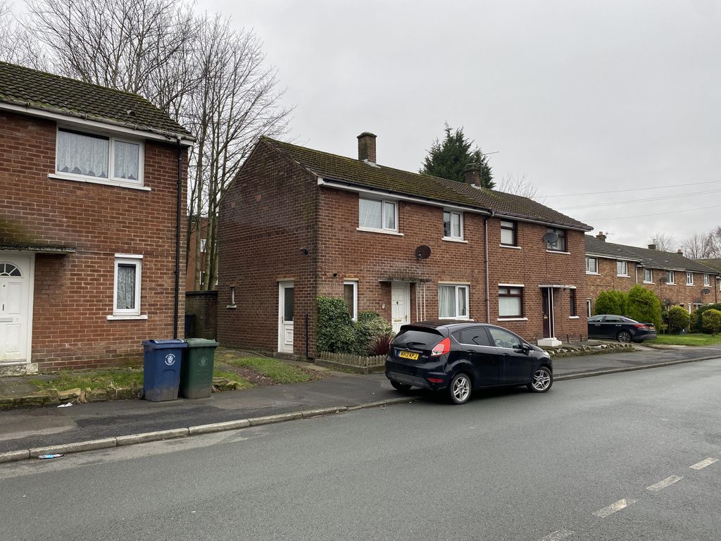 Property photo 2 of 3 9 Oak Crescent, Skelmersdale, West Lancashire, Wn8 8EU (Externals) (2).Jpg