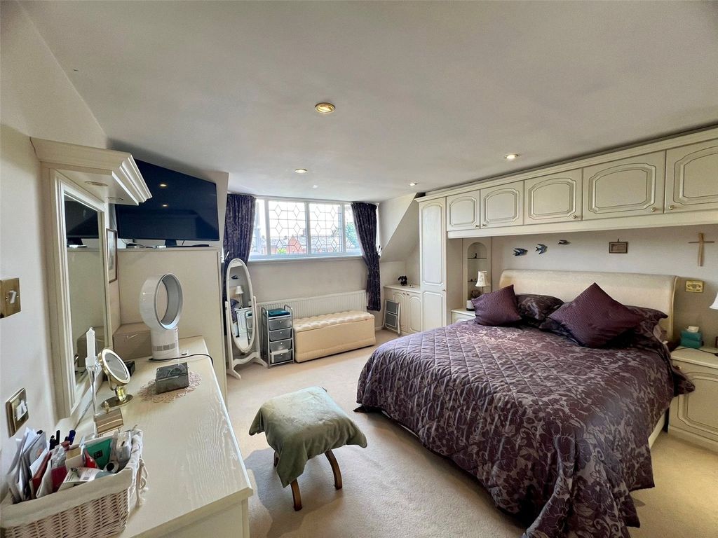 Property photo 3 of 39 Picture No. 27