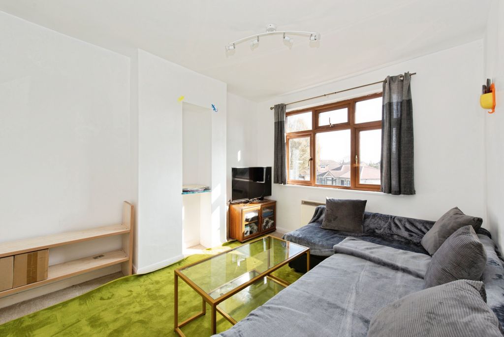 Property photo 2 of 11 Photo #2