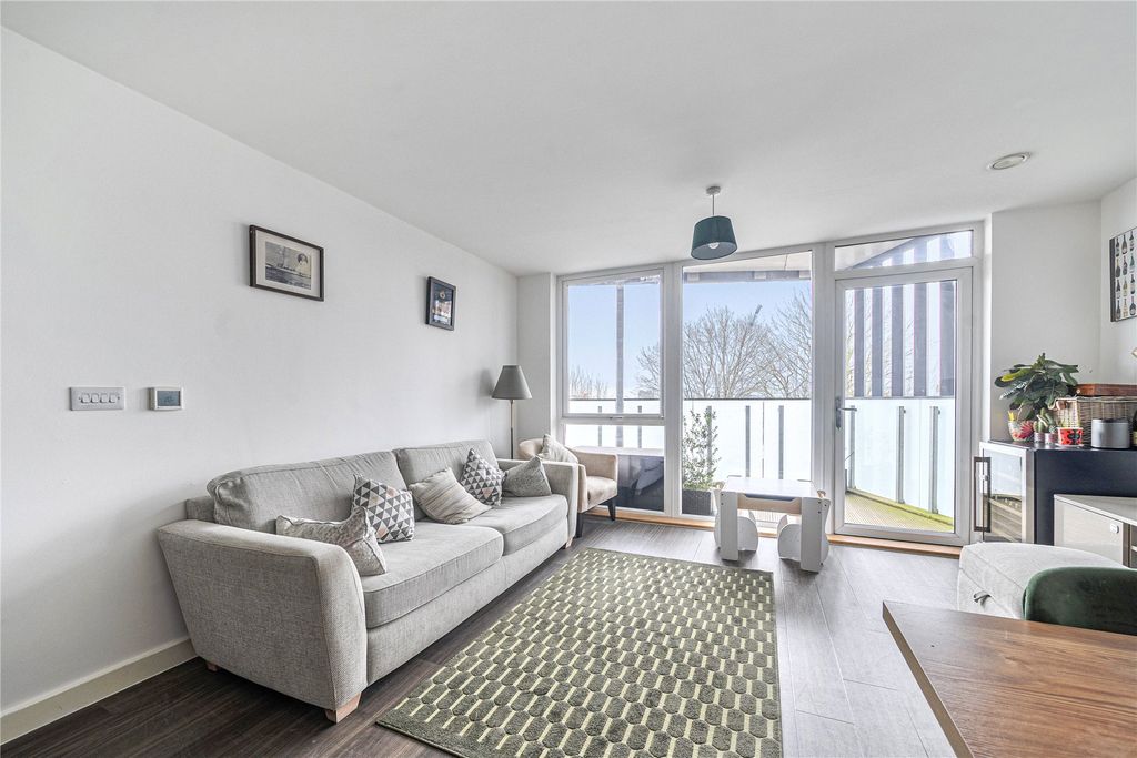 Property photo 3 of 18 Picture No. 09