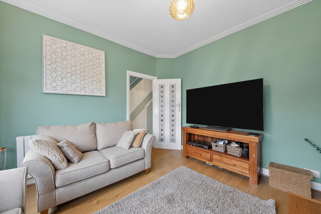 Property photo 3 of 20