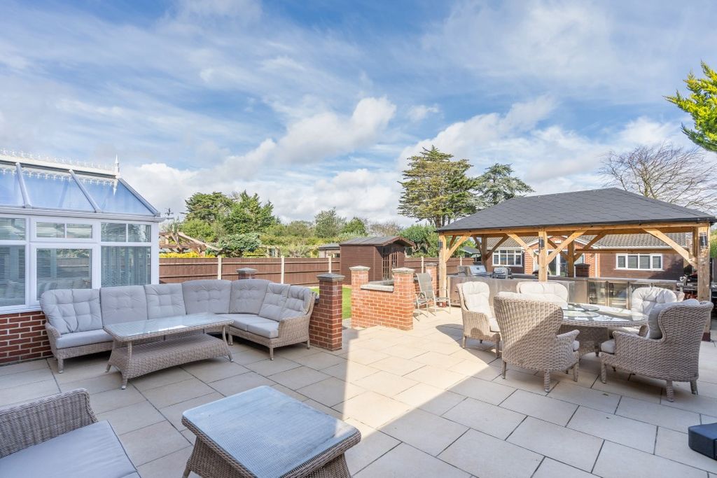 Property photo 3 of 30 Yr22