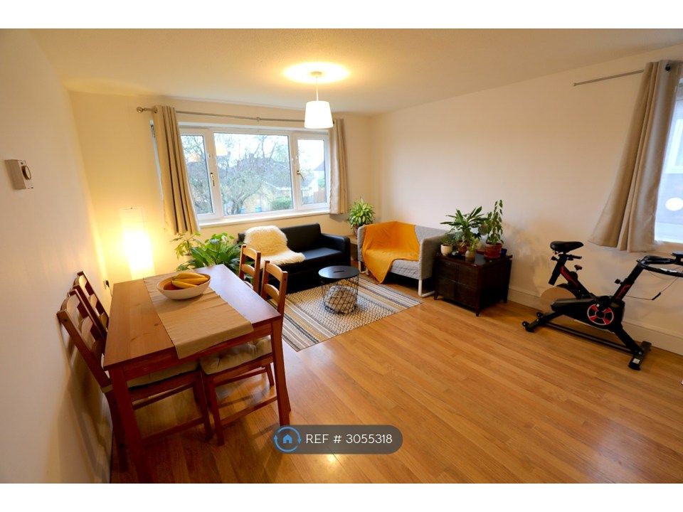 Property photo 2 of 12 Living Room 2