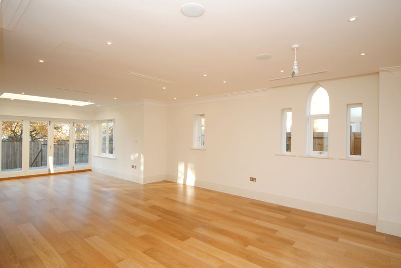 Property photo 2 of 16 Photo 11