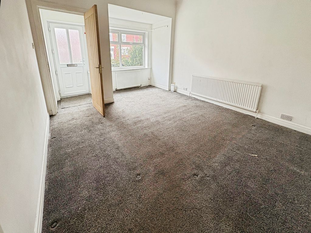 Property photo 2 of 16 82d021ee-Img_7057
