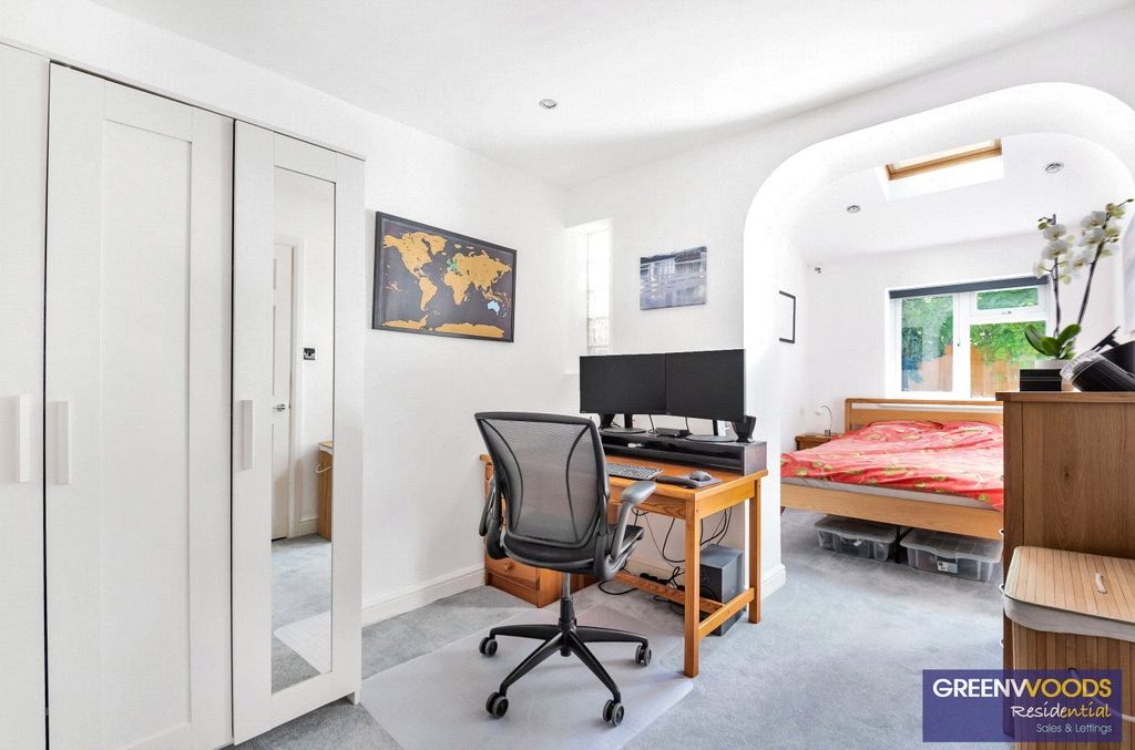 Property photo 2 of 10 Picture No. 06