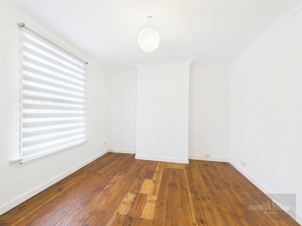 Property photo 2 of 12 Picture 2