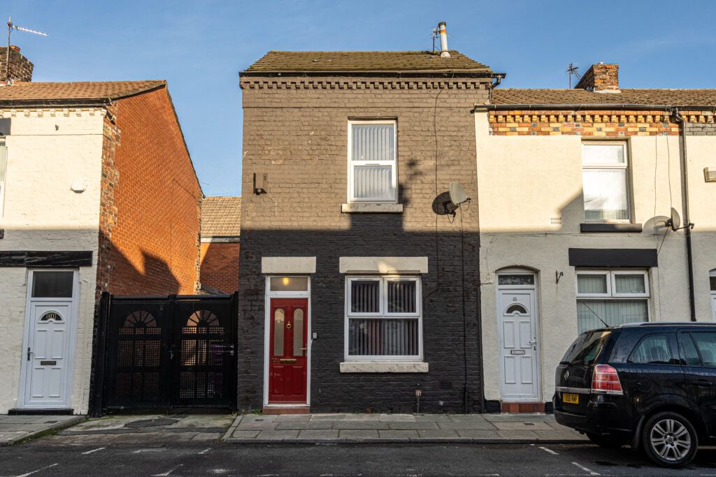 Property photo 2 of 14