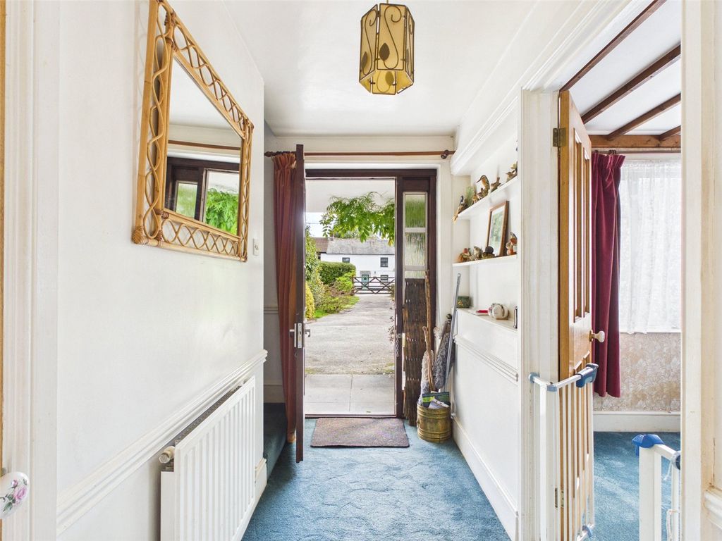 Property photo 3 of 18 Picture No. 12