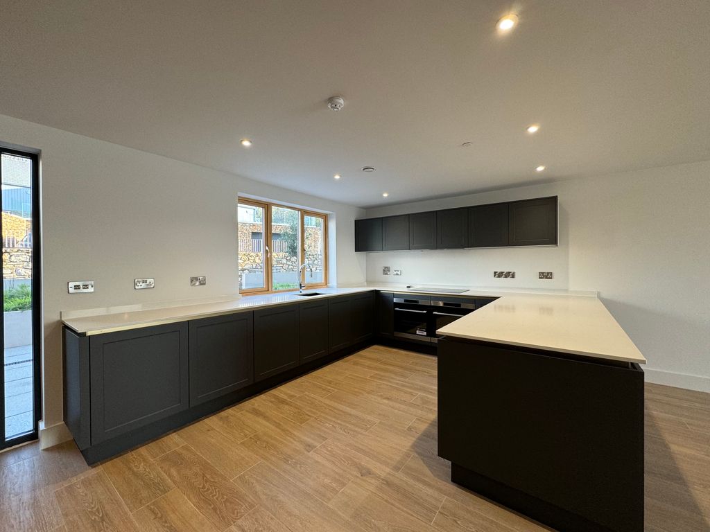 Property photo 2 of 22 Kitchen Area