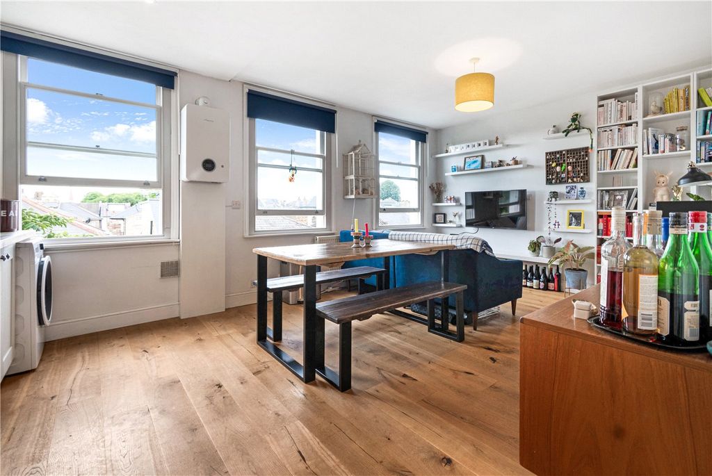 Property photo 3 of 12 Kitchen/Diner