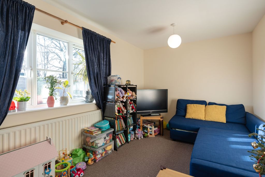 Property photo 1 of 14 Living Area