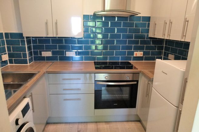 Property photo 3 of 9 Kitchen 