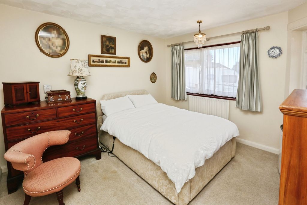 Property photo 3 of 16 Photo