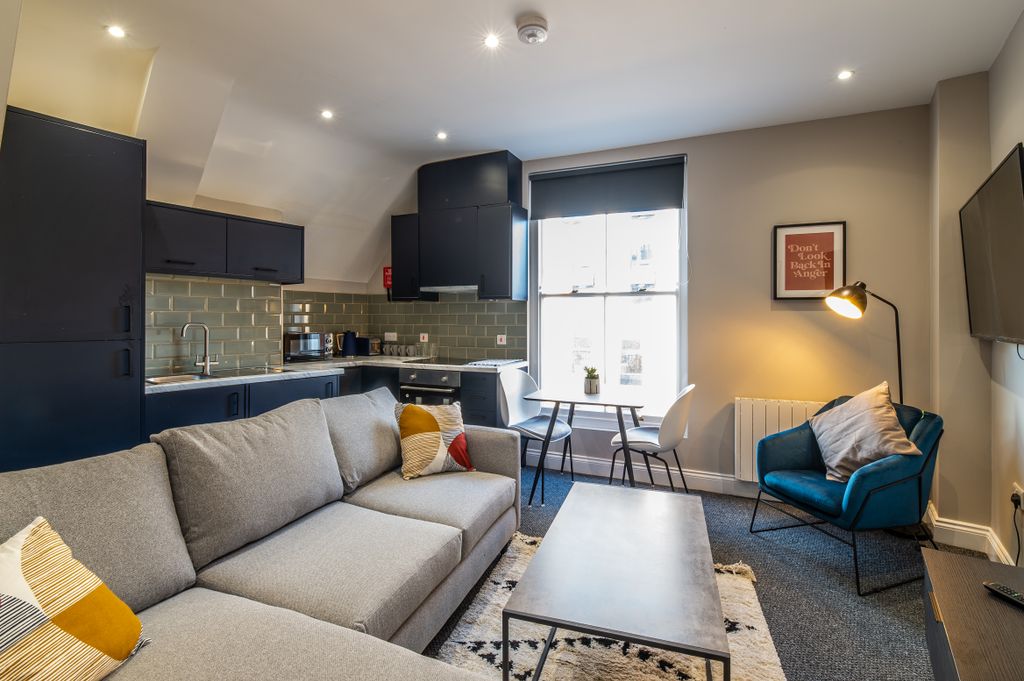 Property photo 2 of 12 Canning Place B311-001